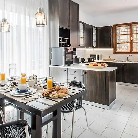 Villa Oleand With Private Pool And Sea View In Chania Hanya